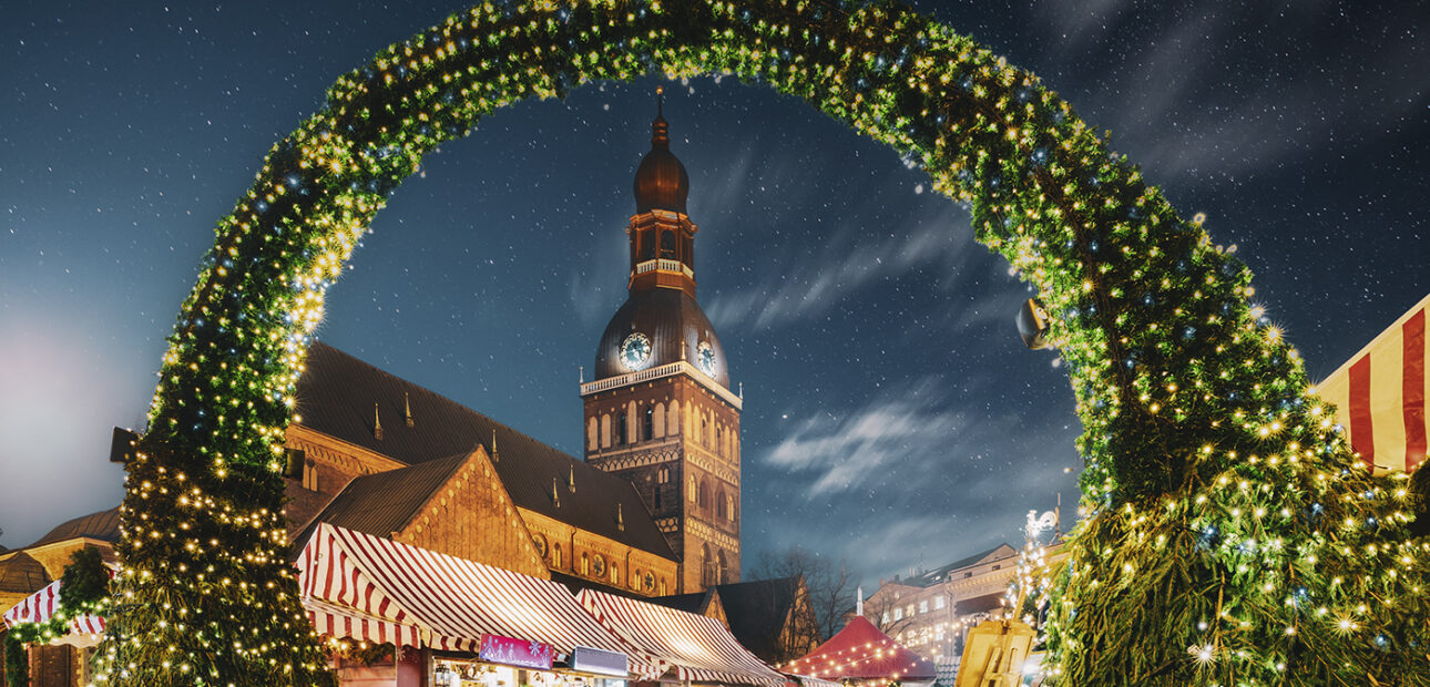 Christmas in Dallas. How to Turn a Town into a Christmas Village